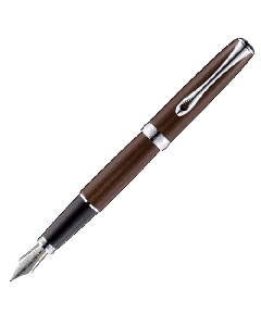Diplomat's Excellence A2 Marrakesh Chrome Fountain Pen comes with a stainless steel nib and polished chrome trims. 