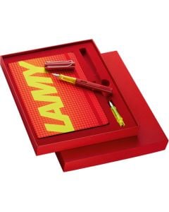 This AL-Star Special Edition Glossy Red Fountain Pen Paper Set is designed by LAMY. 