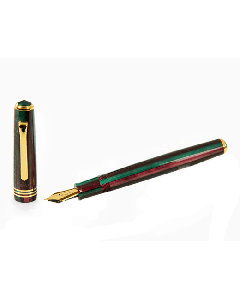 This TIBALDI Zazou Green N°60 Fountain Pen 18k Gold Trim has a burgundy and dark green pattern. 